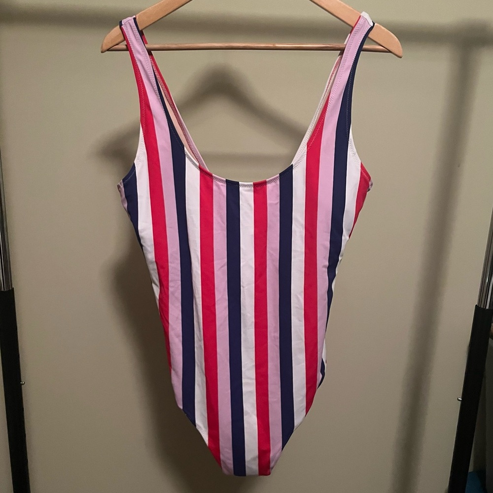 Old Navy One Piece striped one piece